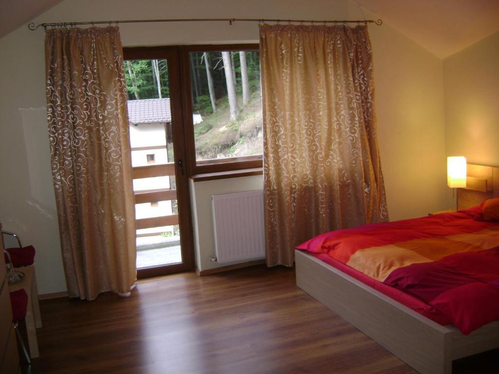 Casa Anotimpuri Hotel Sinaia Room photo