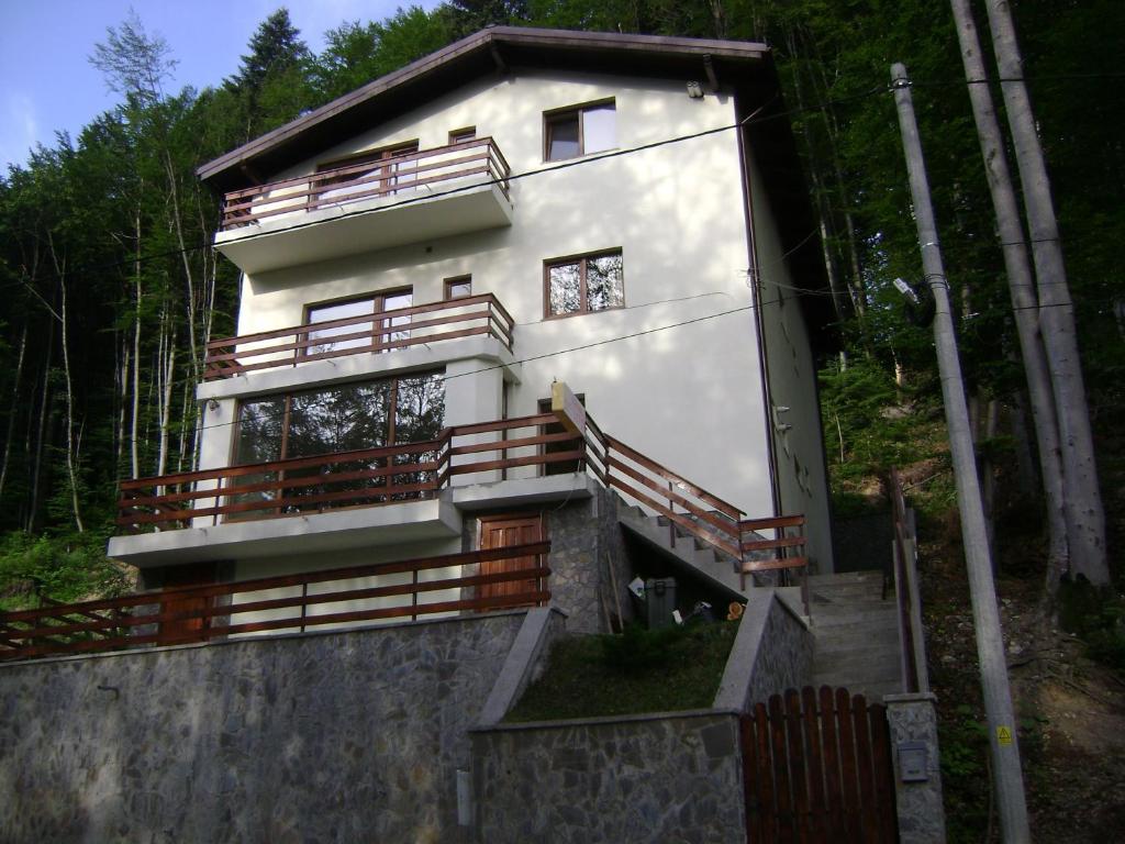Casa Anotimpuri Hotel Sinaia Exterior photo
